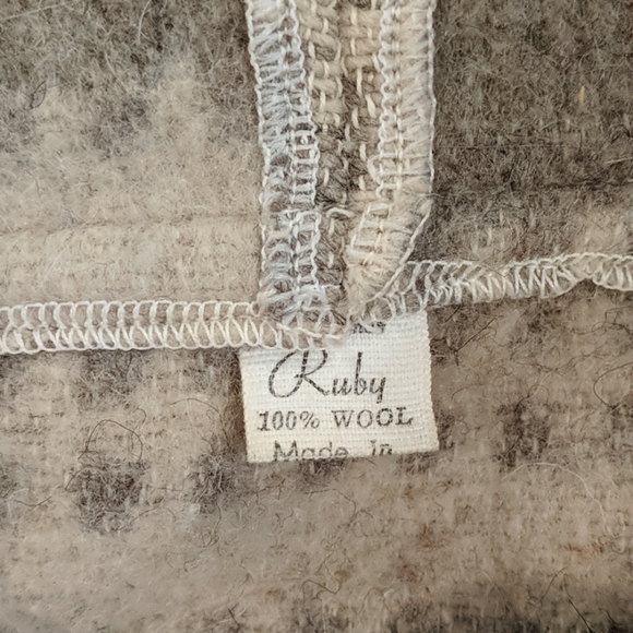 Pullover - One of a Kind - Picture 6 of 6